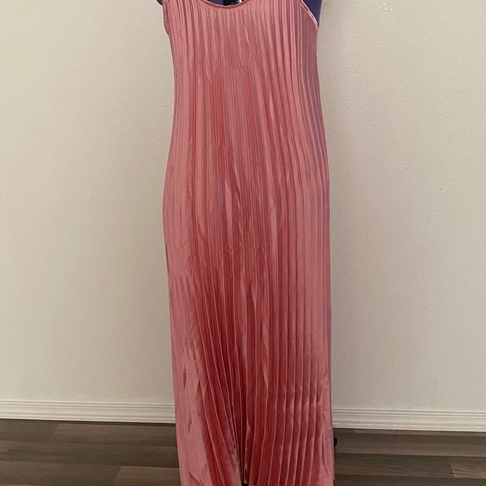 Chic Pink Pleated Dress size L - Picture 6 of 9